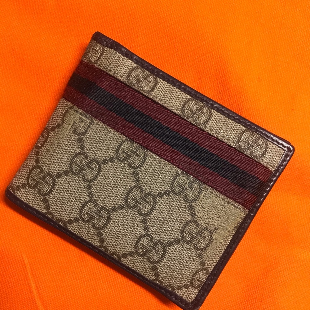 Authentic Gucci wallet for men